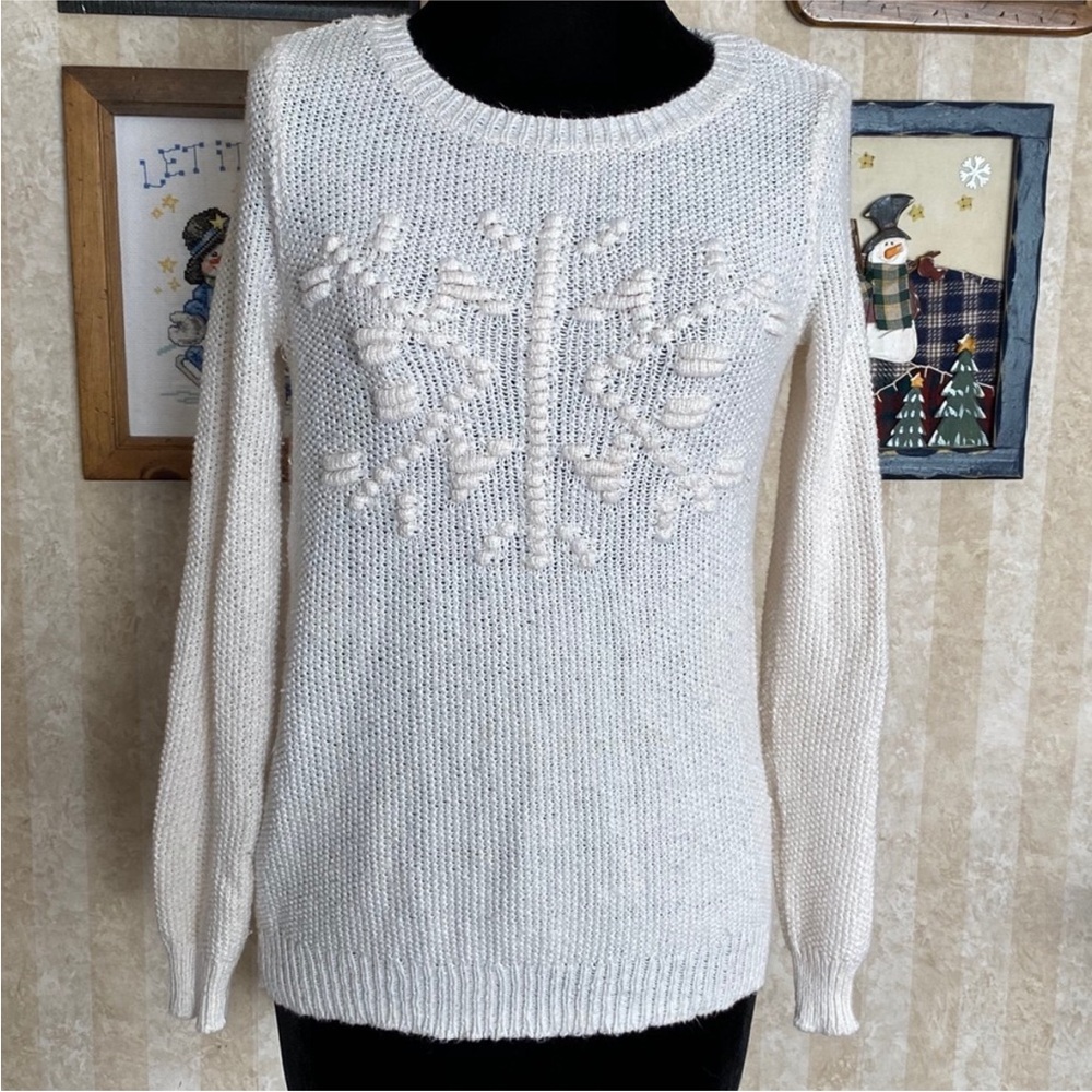 LC Lauren‎ Conrad Cream Snowflake Sweater